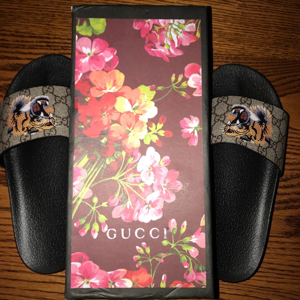 Gucci Supreme Tiger Slides Sandals Size US size 10